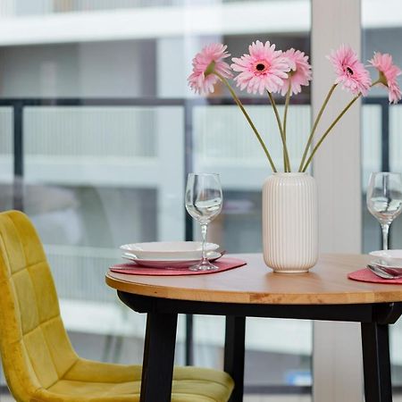 Studio With Balcony Warsaw Kokoryczki By Noclegi Renters 外观 照片