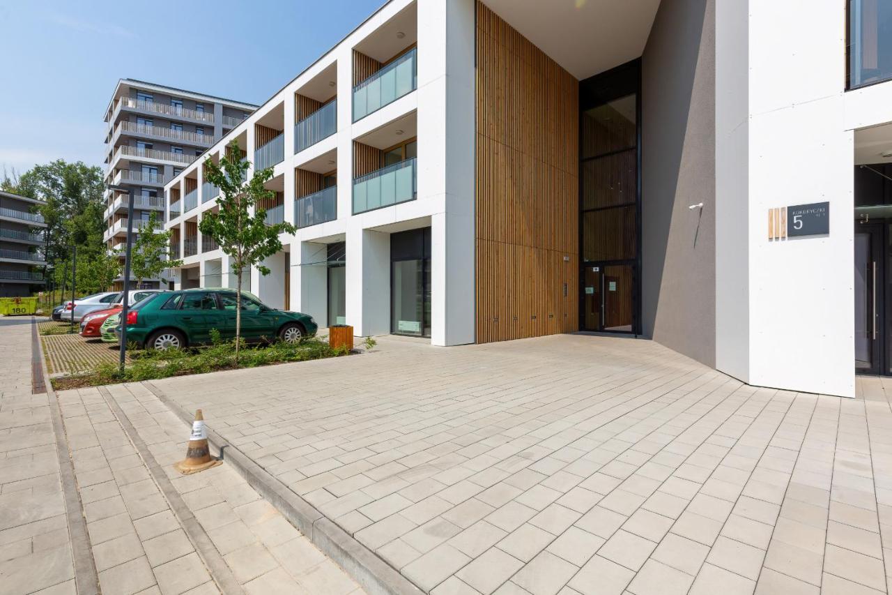 Studio With Balcony Warsaw Kokoryczki By Noclegi Renters 外观 照片